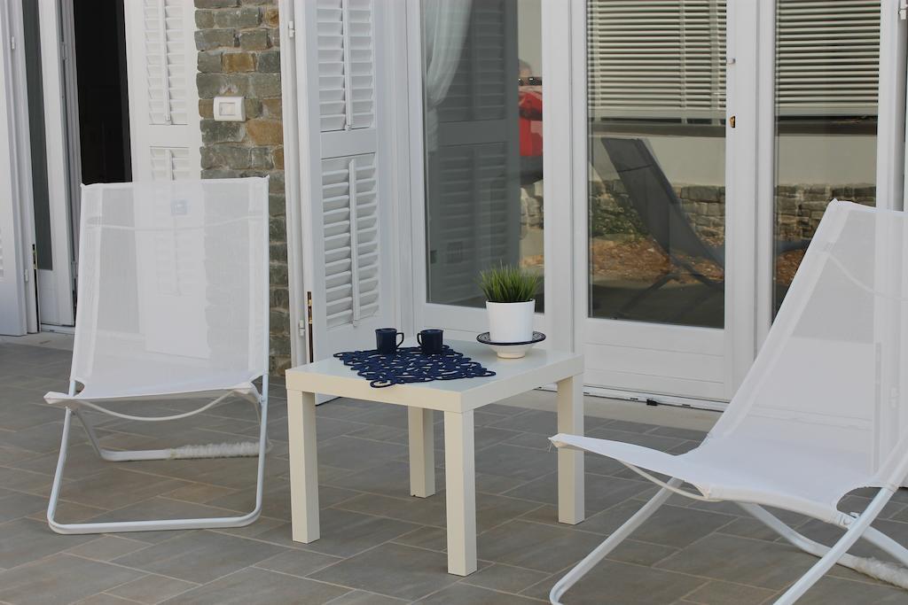 Mondello Suites Feels Like Home المظهر الخارجي الصورة