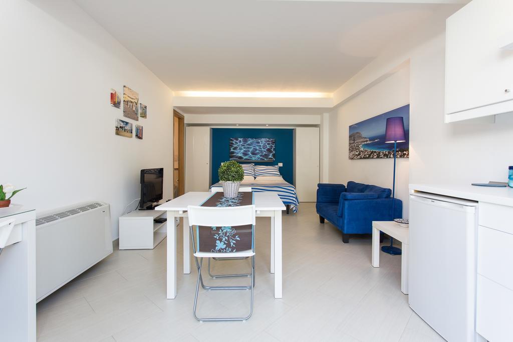 Mondello Suites Feels Like Home المظهر الخارجي الصورة