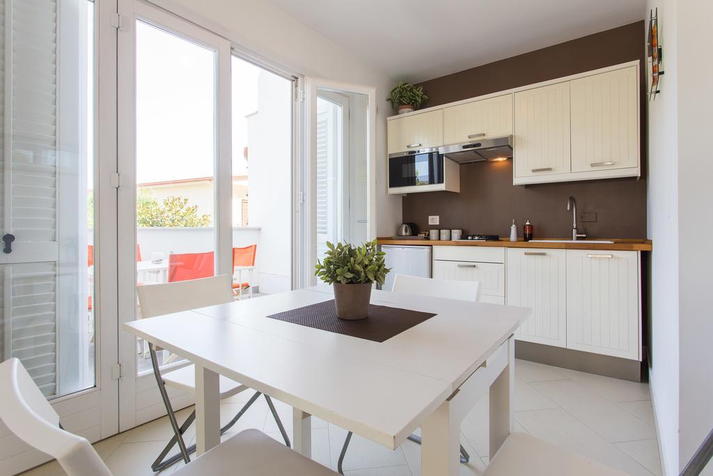Mondello Suites Feels Like Home المظهر الخارجي الصورة